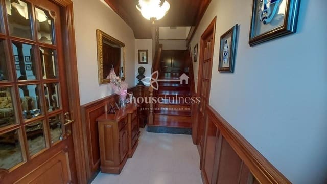 5 bedroom Villa for sale in San Sadurniño with garage - € 195,000 (Ref: 9219732)