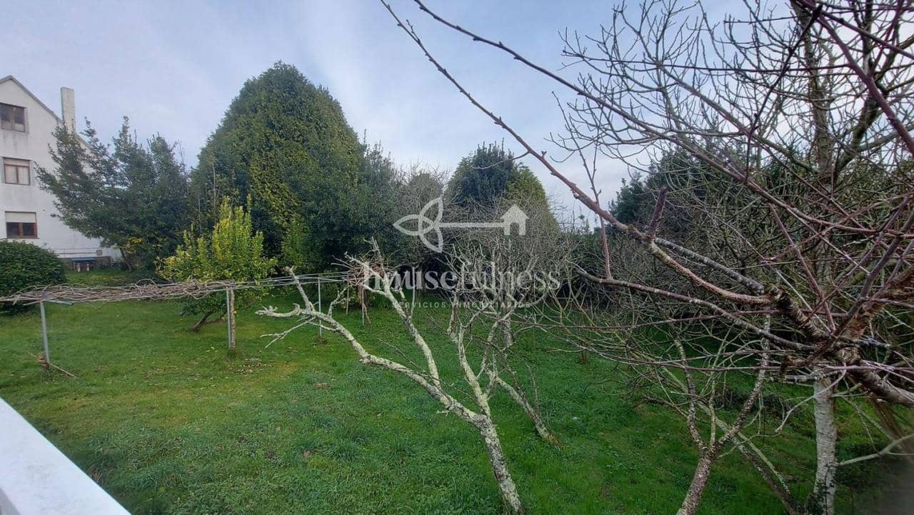 5 bedroom Villa for sale in San Sadurnino with garage - € 195,000 (Ref: 9219732)