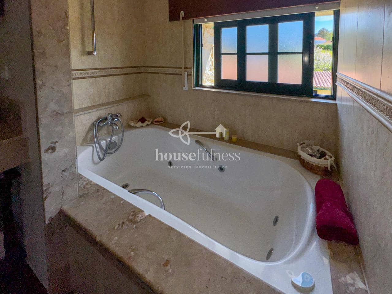 6 slaapkamer Villa te koop in Cabanas met zwembad garage - € 1.200.000 (Ref: 9232394)