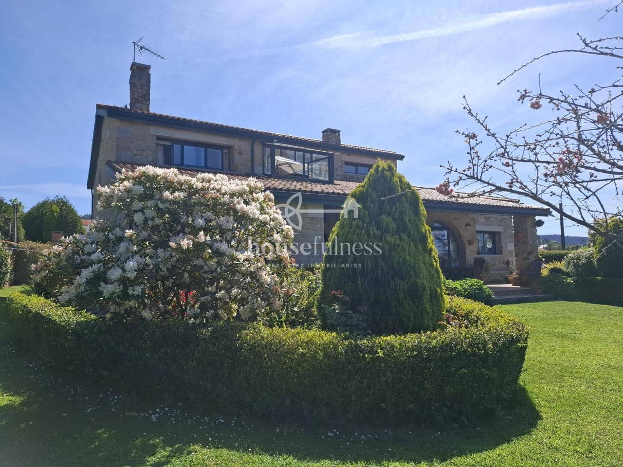 6 slaapkamer Villa te koop in Cabanas met zwembad garage - € 1.200.000 (Ref: 9232394)