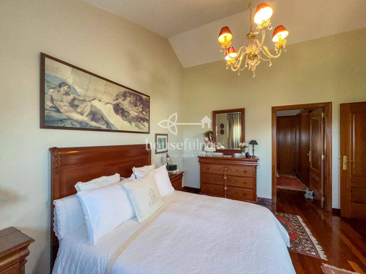 6 slaapkamer Villa te koop in Cabanas met zwembad garage - € 1.200.000 (Ref: 9232394)