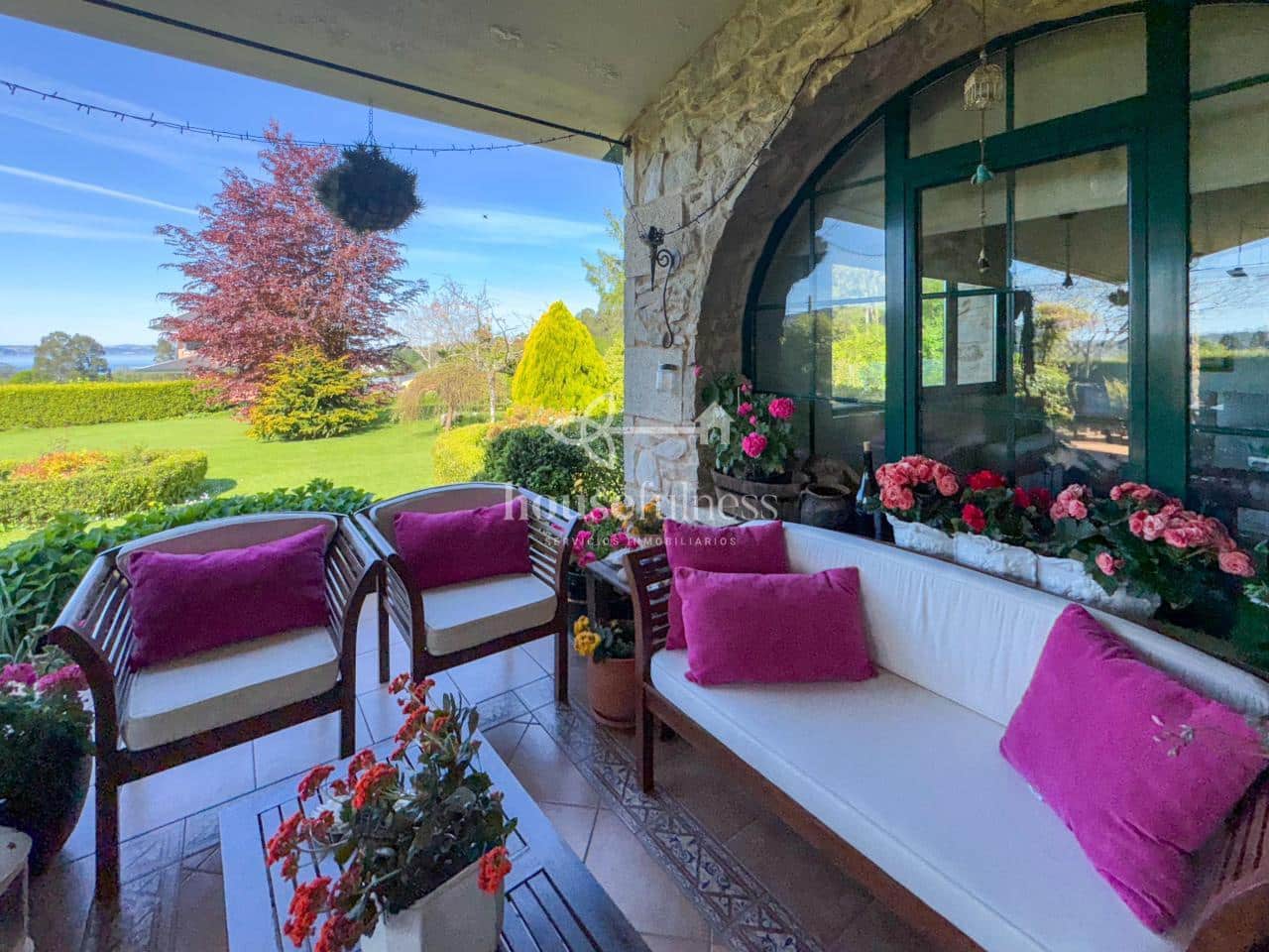 6 slaapkamer Villa te koop in Cabanas met zwembad garage - € 1.200.000 (Ref: 9232394)