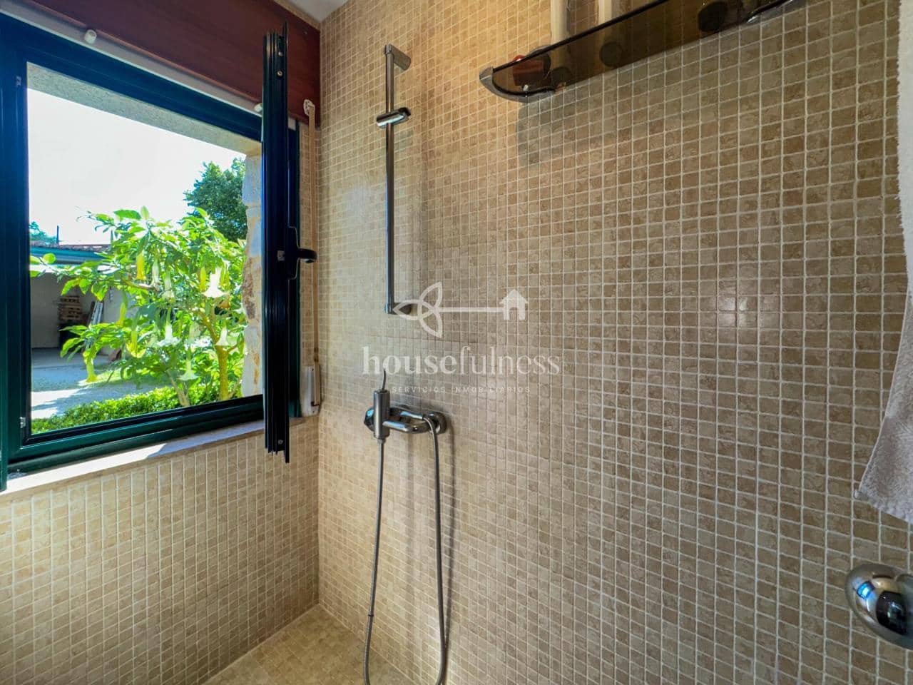 6 slaapkamer Villa te koop in Cabanas met zwembad garage - € 1.200.000 (Ref: 9232394)