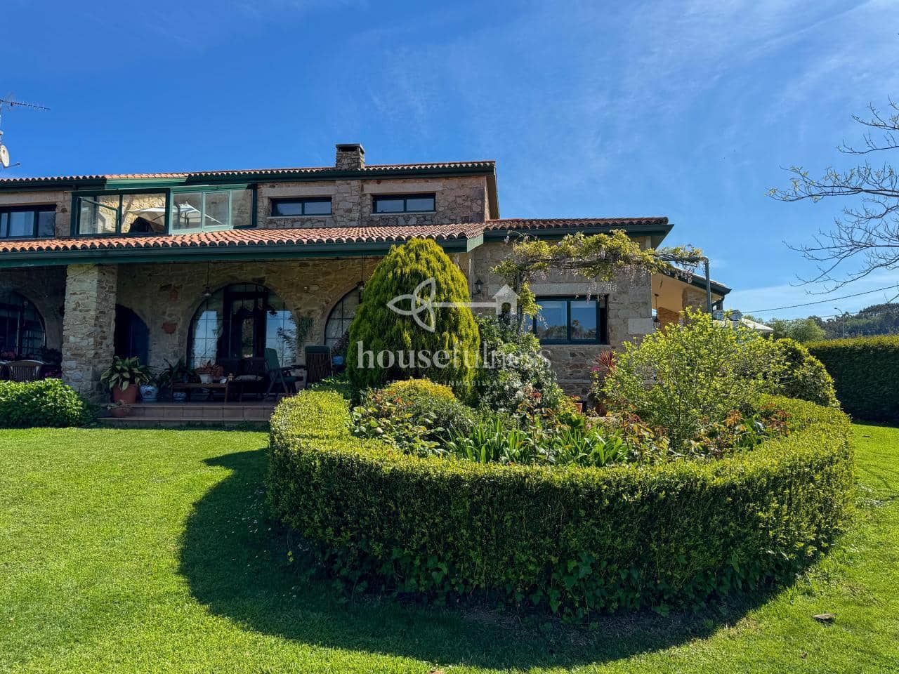 6 slaapkamer Villa te koop in Cabanas met zwembad garage - € 1.200.000 (Ref: 9232394)