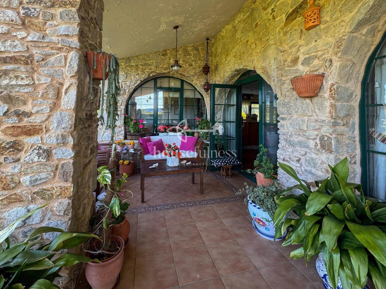 6 slaapkamer Villa te koop in Cabanas met zwembad garage - € 1.200.000 (Ref: 9232394)