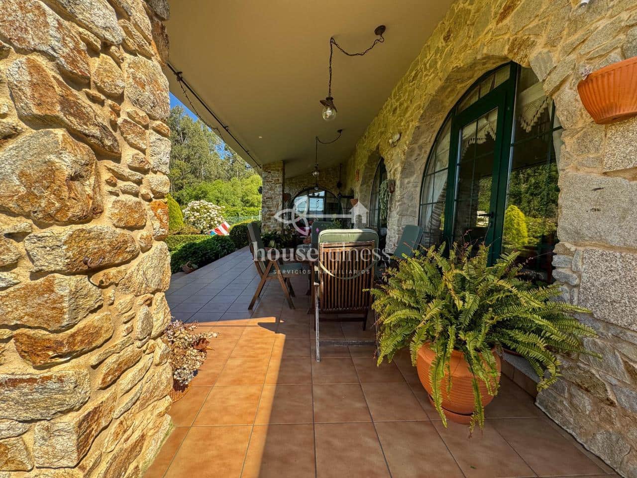 6 slaapkamer Villa te koop in Cabanas met zwembad garage - € 1.200.000 (Ref: 9232394)