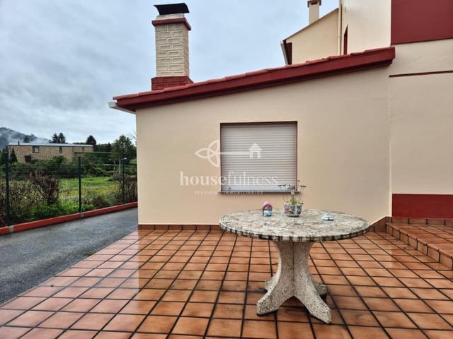 6 makuuhuone Omakotitalo myytävänä paikassa Cabanas - 200 000 € (Ref: 9236036)