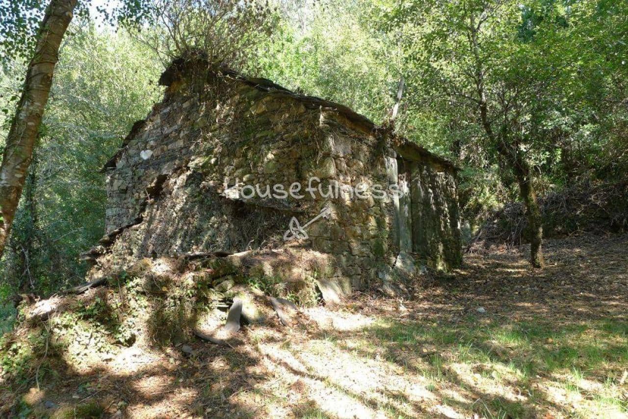 6 soveværelse Finca/Landehus til salg i Monfero - € 150.000 (Ref: 9236039)