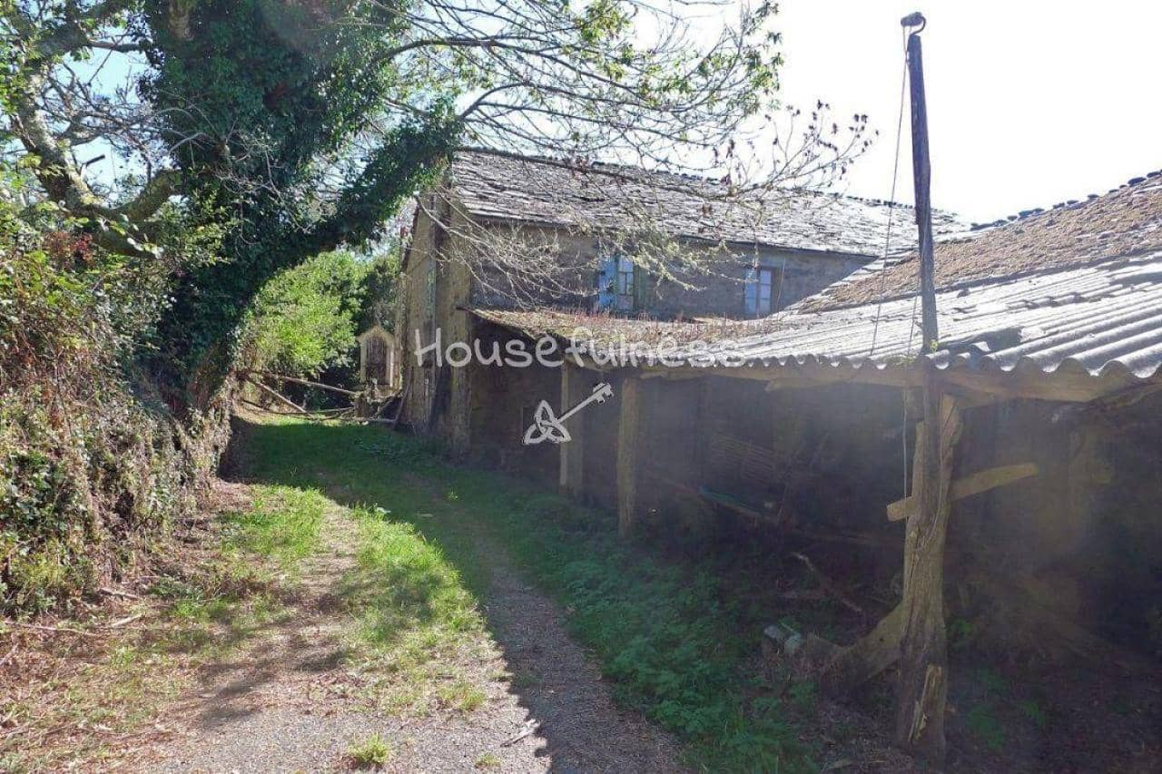 6 soveværelse Finca/Landehus til salg i Monfero - € 150.000 (Ref: 9236039)