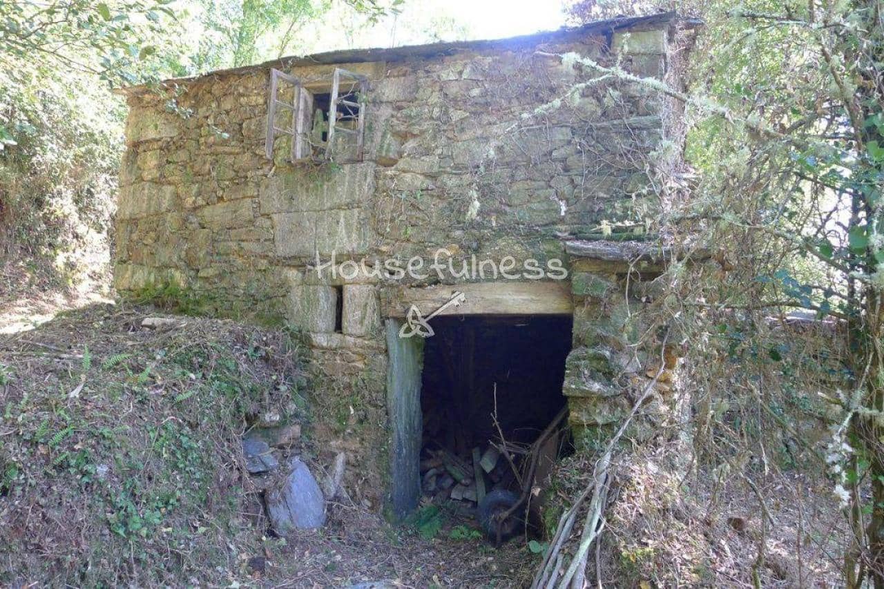 6 soveværelse Finca/Landehus til salg i Monfero - € 150.000 (Ref: 9236039)