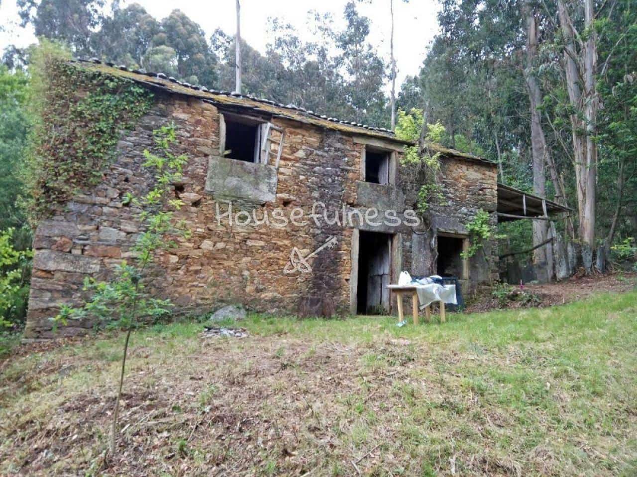 6 soveværelse Finca/Landehus til salg i Monfero - € 150.000 (Ref: 9236039)