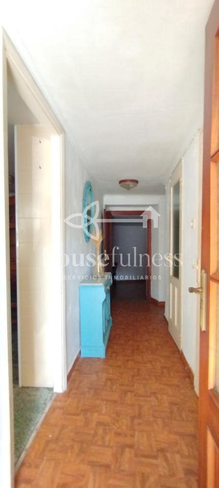 Casa de 3 habitaciones en Ferrol en venta - 110.000 € (Ref: 9239554)