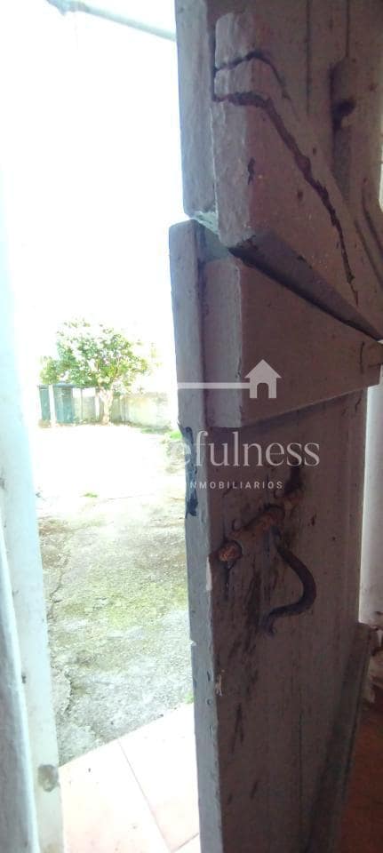 Casa de 3 habitaciones en Ferrol en venta - 110.000 € (Ref: 9239554)