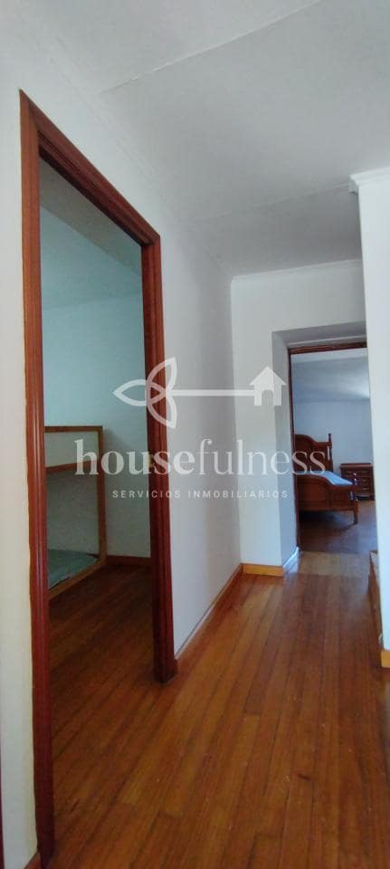 Casa de 3 habitaciones en Ferrol en venta - 110.000 € (Ref: 9239554)