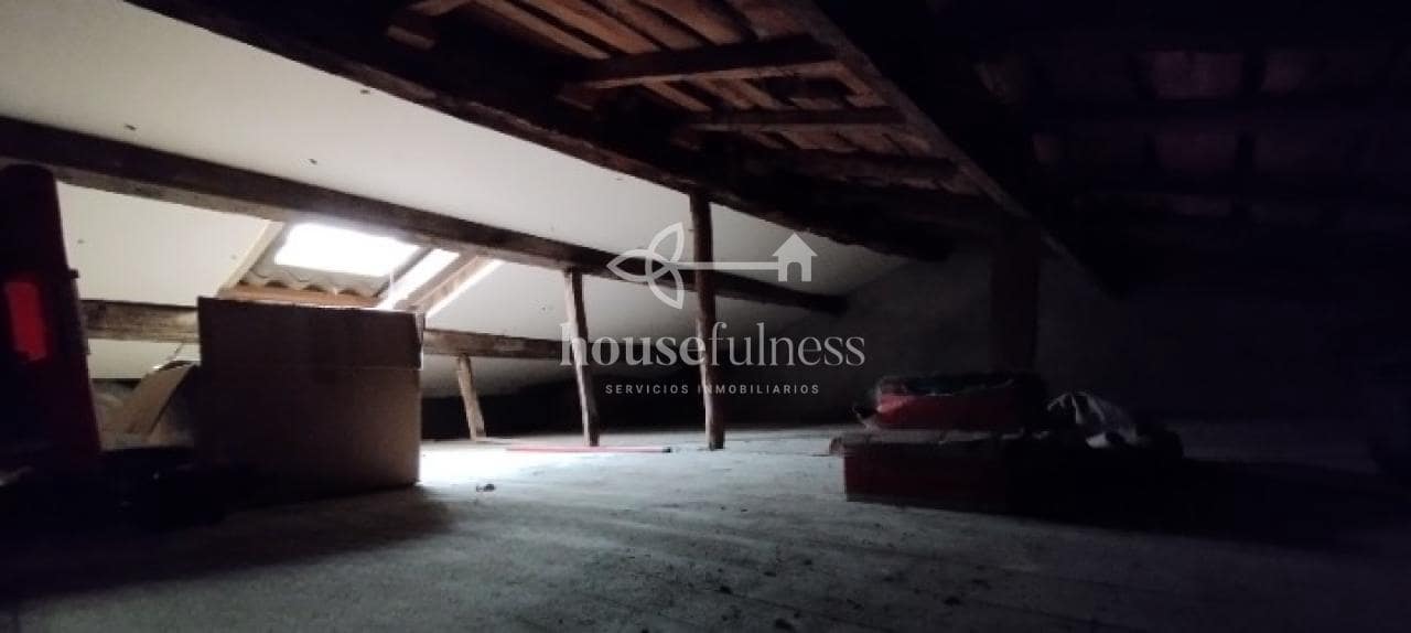 Casa de 3 habitaciones en Ferrol en venta - 110.000 € (Ref: 9239554)