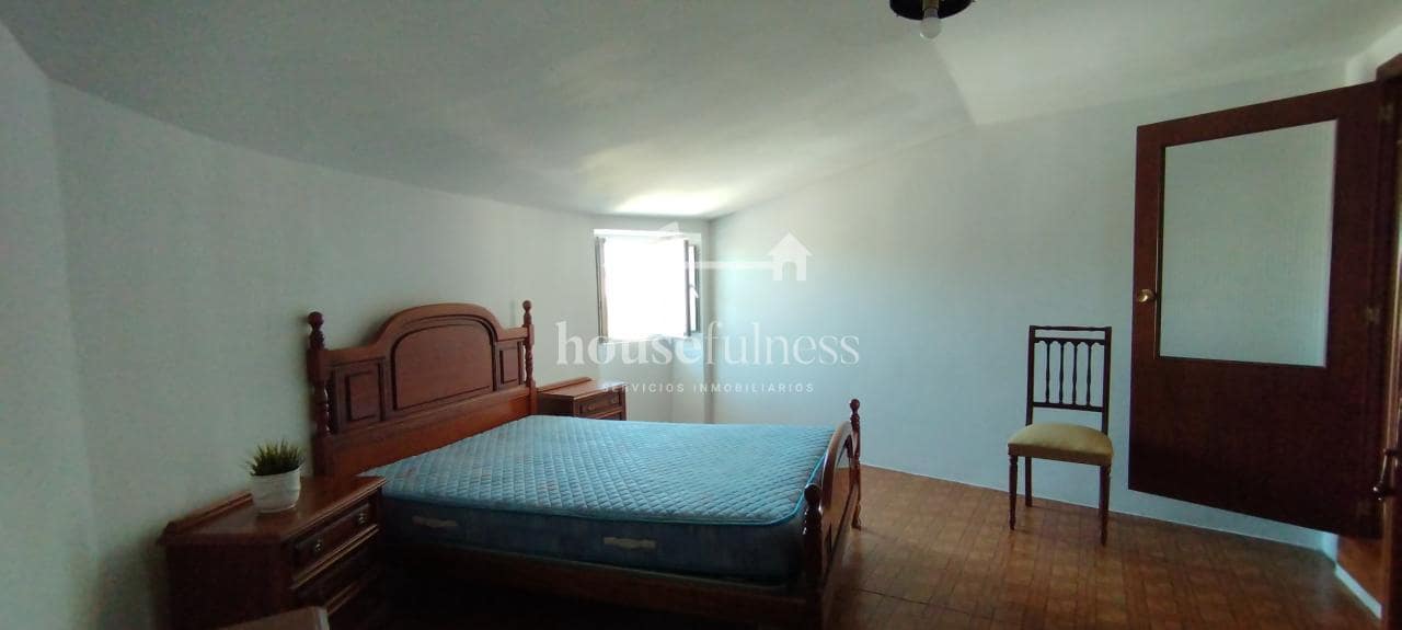 Casa de 3 habitaciones en Ferrol en venta - 110.000 € (Ref: 9239554)