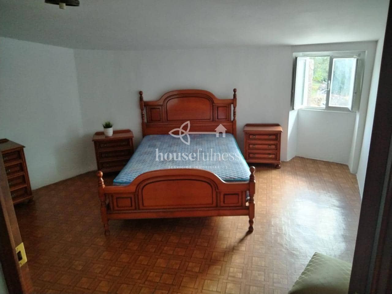 Casa de 3 habitaciones en Ferrol en venta - 110.000 € (Ref: 9239554)