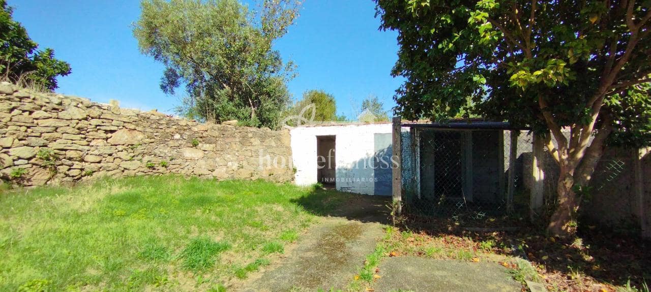 Casa de 3 habitaciones en Ferrol en venta - 110.000 € (Ref: 9239554)
