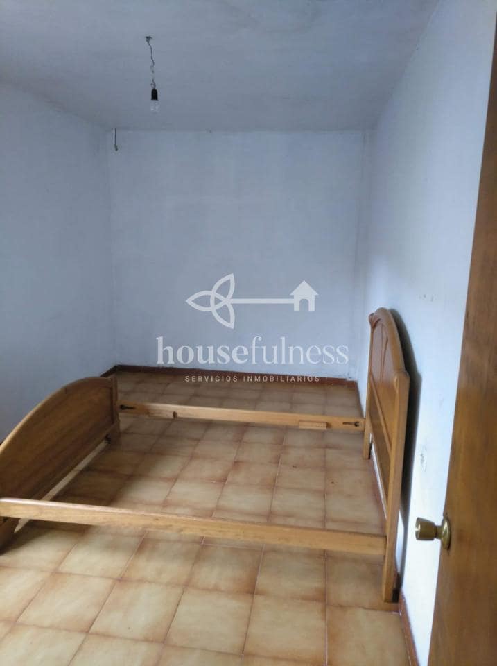 5 slaapkamer Finca/Landhuis te koop in Cerdido met garage - € 70.000 (Ref: 9242724)