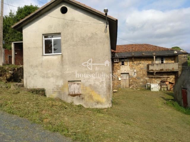 5 bedroom Finca/Country House for sale in Cerdido with garage - € 70,000 (Ref: 9242724)