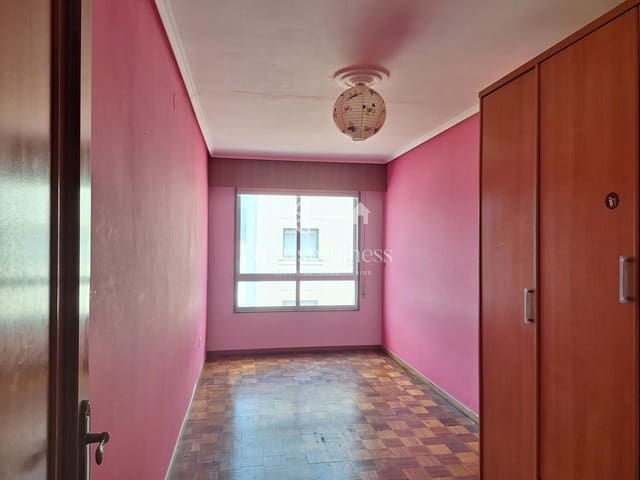 3 bedroom Flat for sale in Mugardos - € 85,000 (Ref: 9246372)