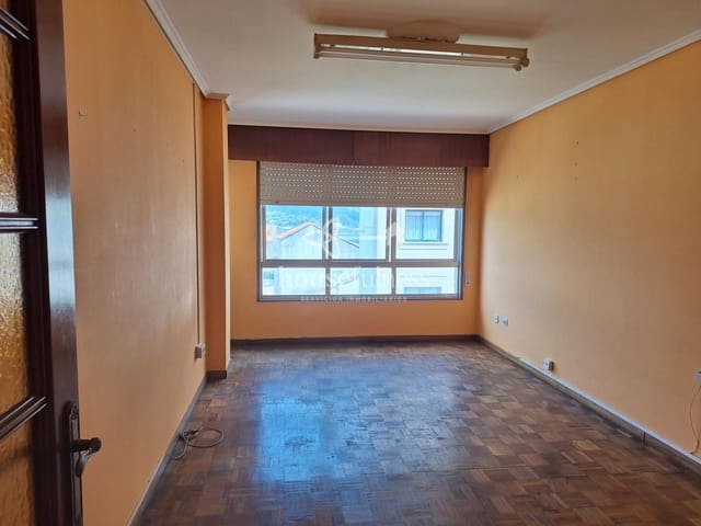 3 bedroom Flat for sale in Mugardos - € 85,000 (Ref: 9246372)