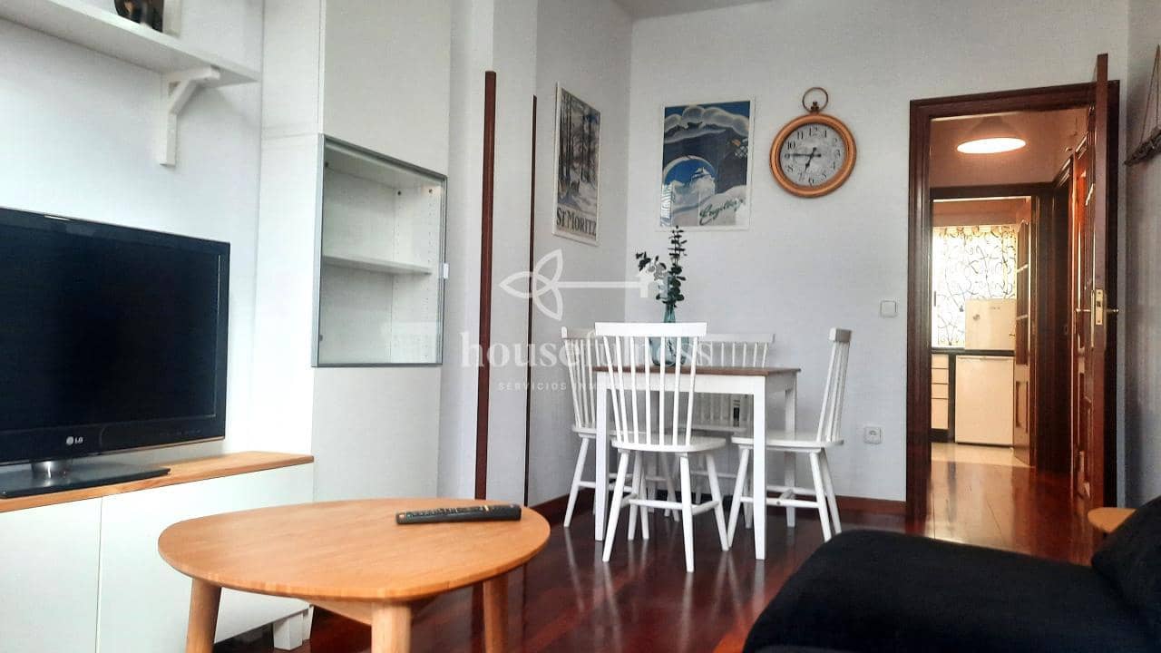 2 sovrum Lägenhet att hyra i Ferrol - 600 € (Ref: 9251884)