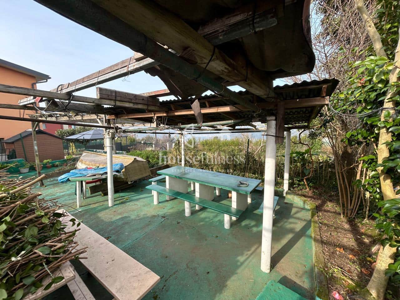 Omakotitalo myytävänä paikassa Ferrol - 105 000 € (Ref: 9251885)