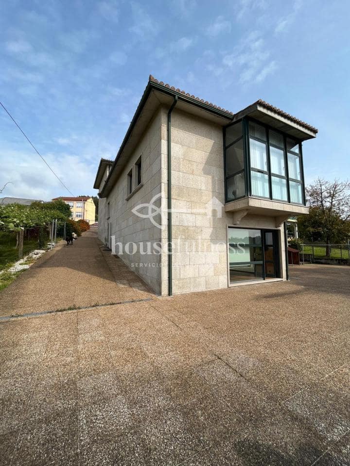 Chalet de 3 habitaciones en Fene en venta con piscina garaje - 430.000 € (Ref: 9251889)