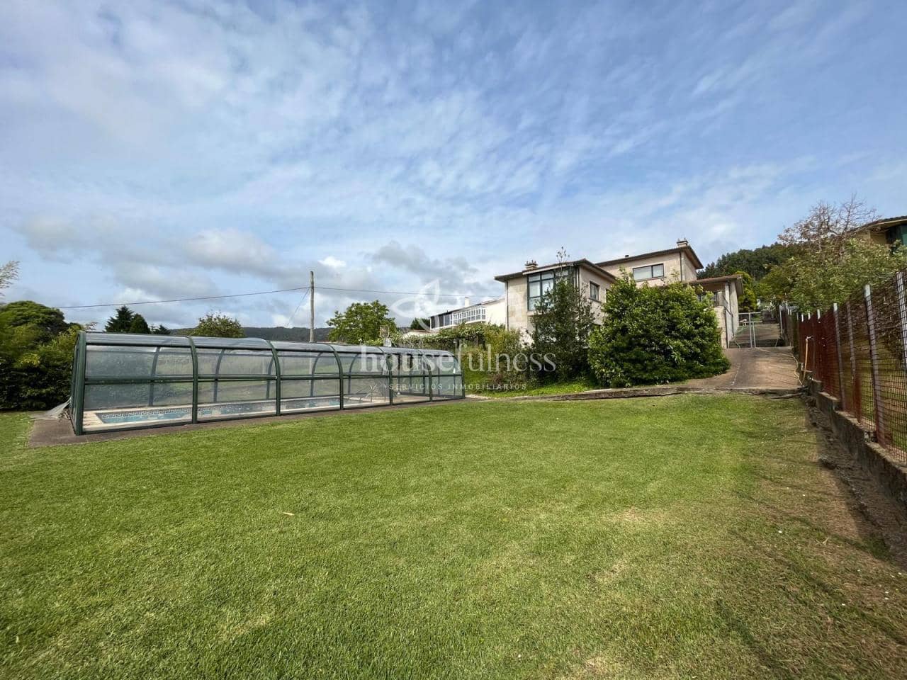 Chalet de 3 habitaciones en Fene en venta con piscina garaje - 430.000 € (Ref: 9251889)