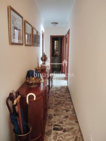 3 bedroom Flat for sale in Mugardos - € 130,000 (Ref: 9251890)