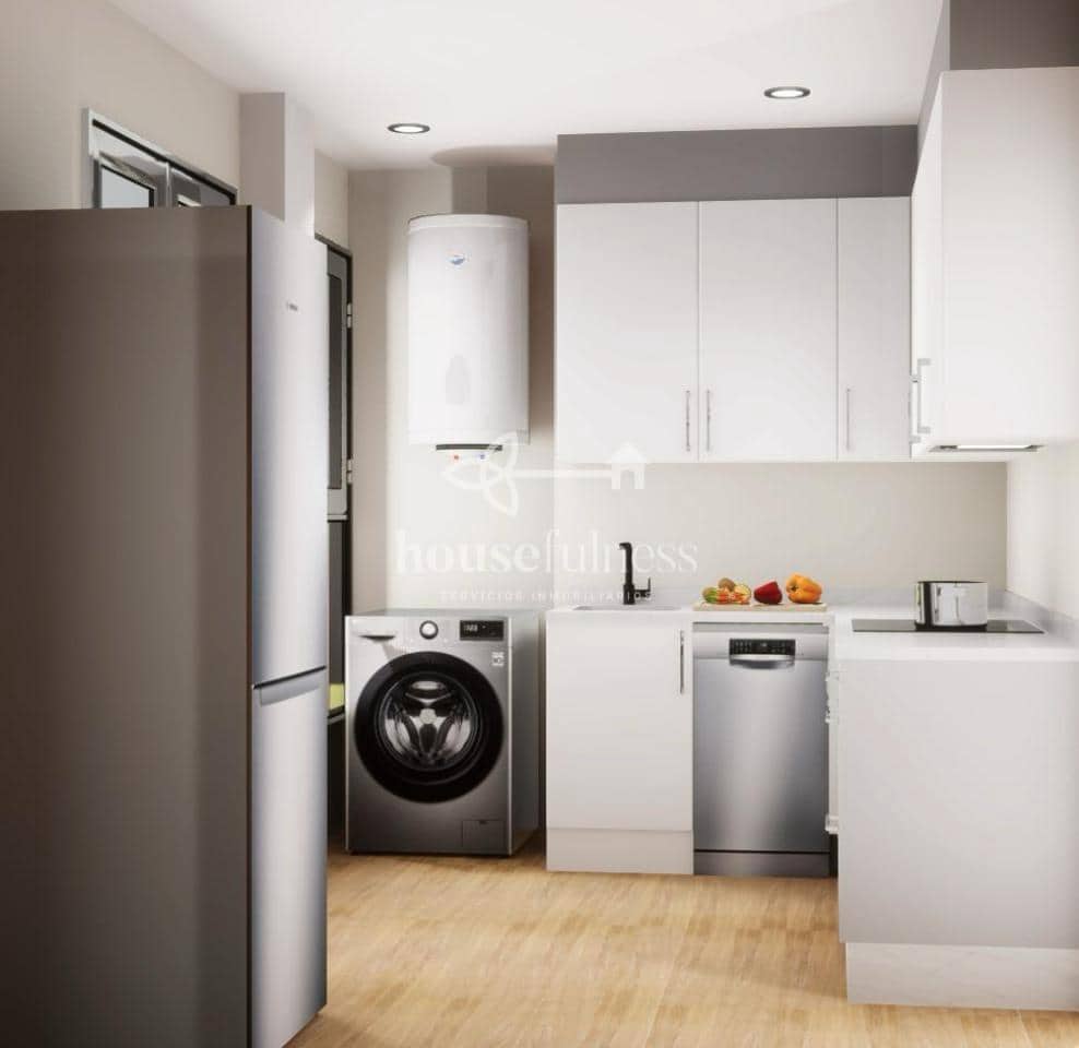 2 soverom Leilighet til salgs i Ferrol med garasje - € 129 000 (Ref: 9254736)