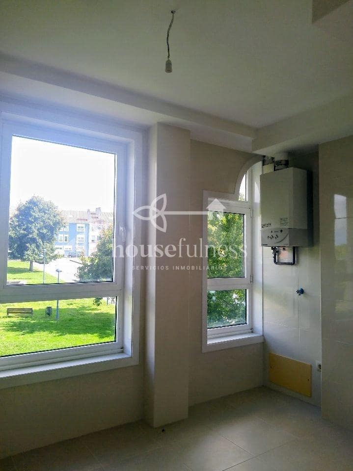 2 soverom Leilighet til salgs i Ferrol med garasje - € 129 000 (Ref: 9254736)