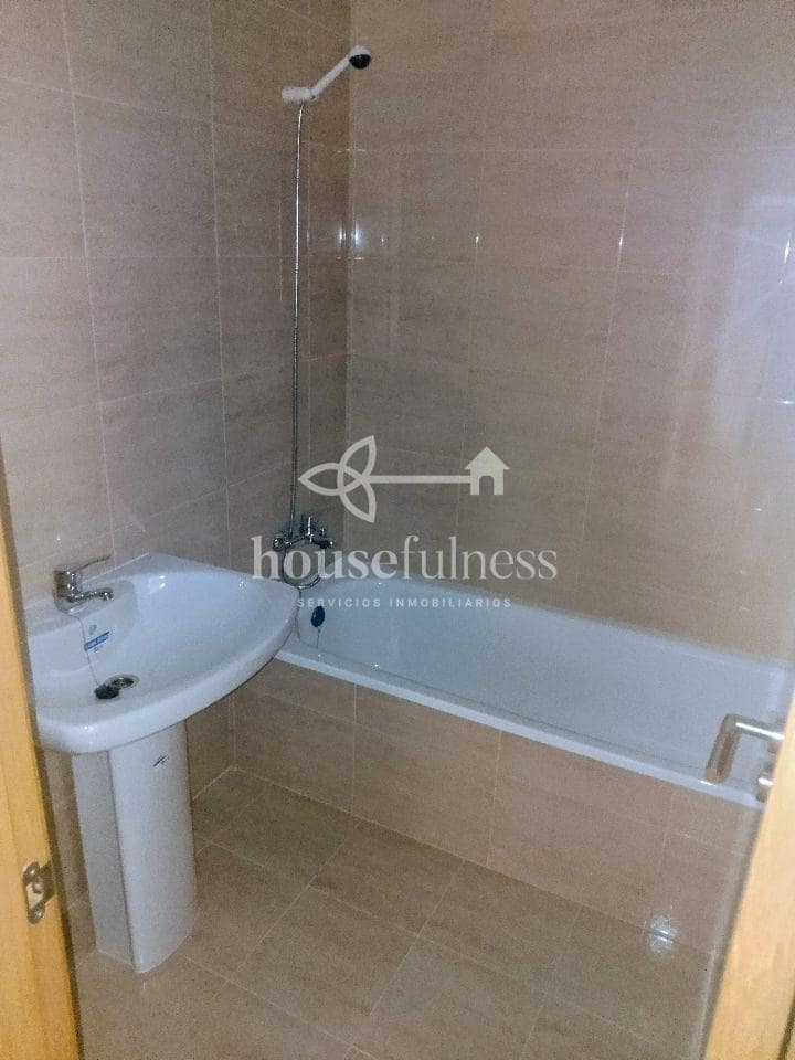 2 soverom Leilighet til salgs i Ferrol med garasje - € 129 000 (Ref: 9254736)