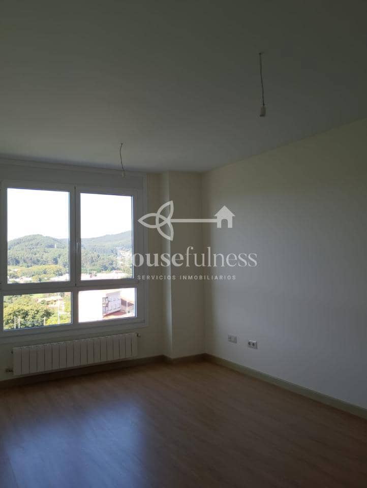 2 soverom Leilighet til salgs i Ferrol med garasje - € 129 000 (Ref: 9254736)