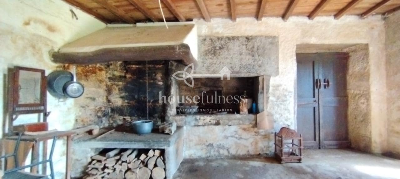 Townhouse for sale in Moeche - € 28,000 (Ref: 9254737)