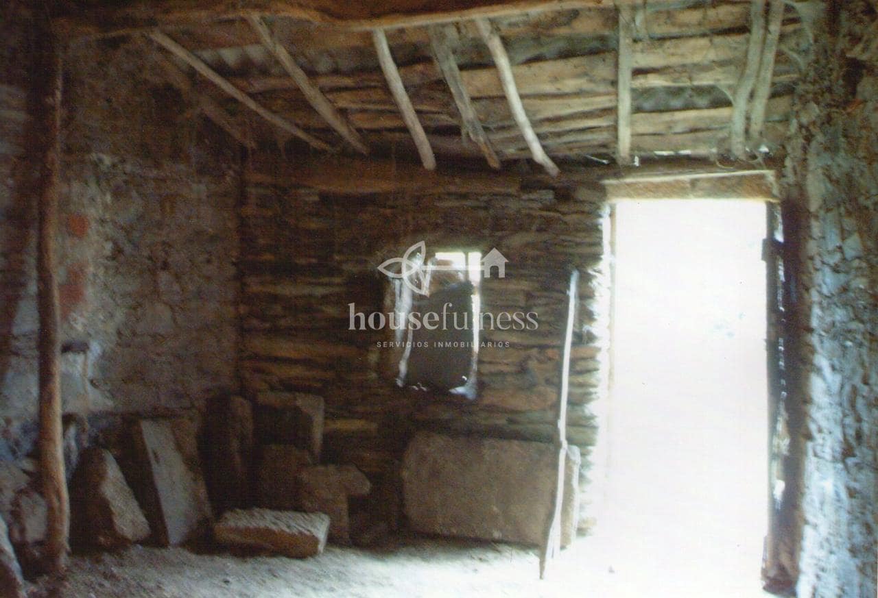 Townhouse for sale in Moeche - € 28,000 (Ref: 9254737)