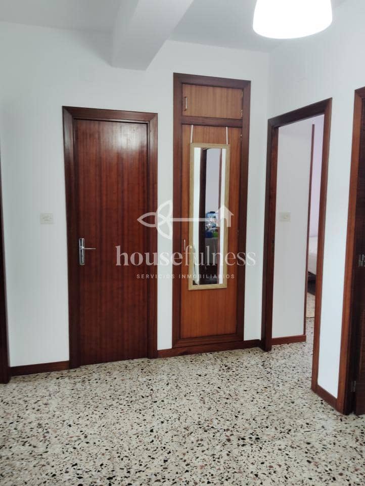 8 bedroom Townhouse for sale in Pontedeume - € 225,000 (Ref: 9256782)