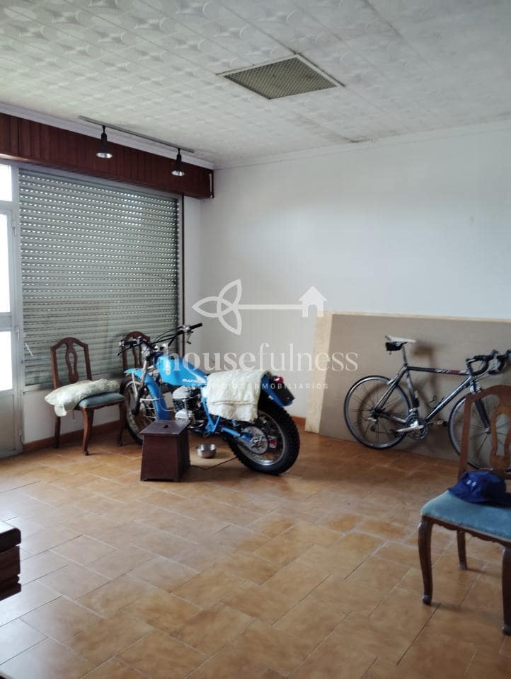 8 bedroom Townhouse for sale in Pontedeume - € 225,000 (Ref: 9256782)