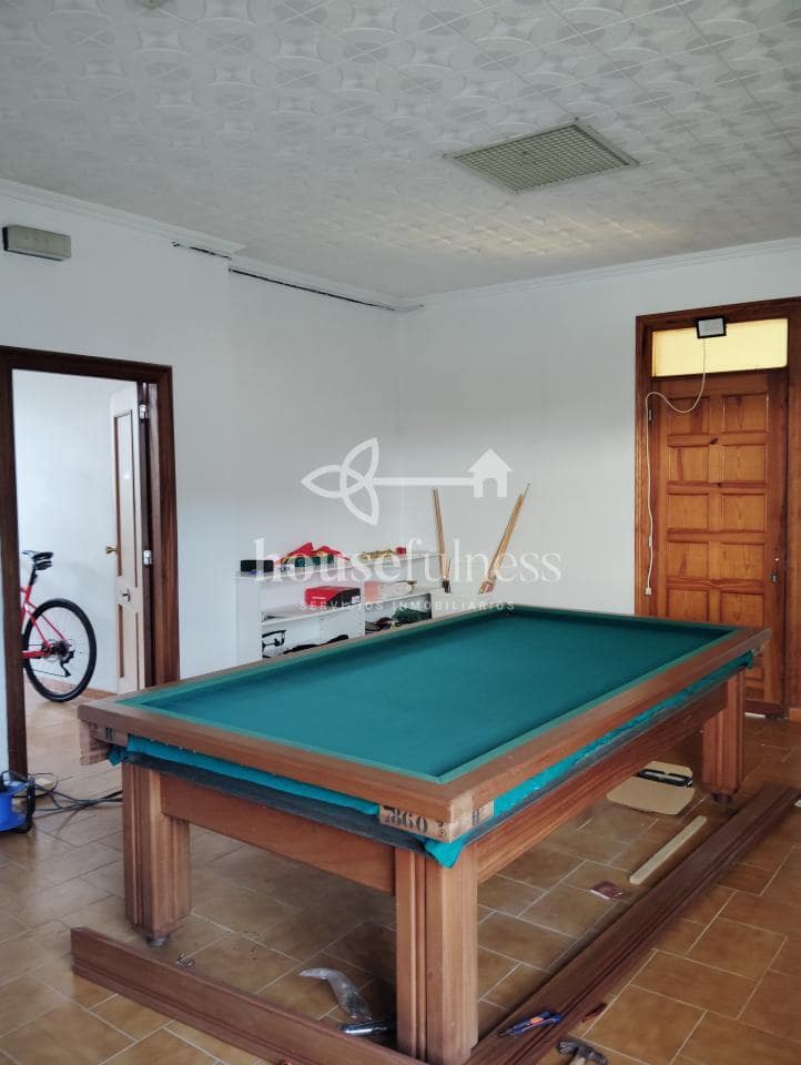 8 bedroom Townhouse for sale in Pontedeume - € 225,000 (Ref: 9256782)