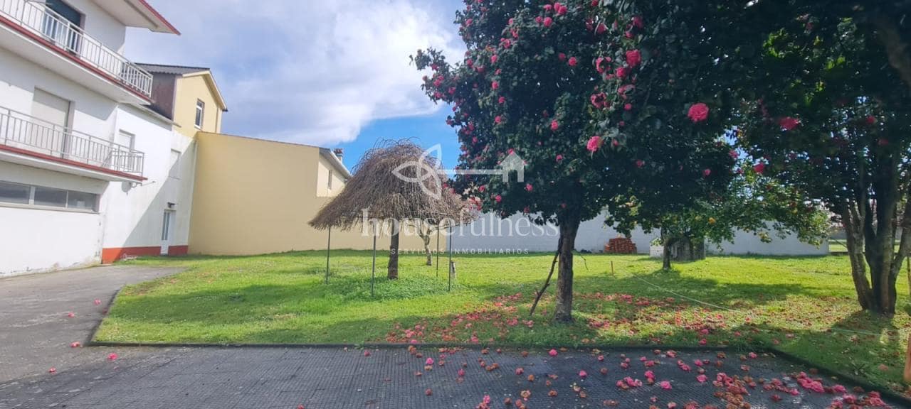 8 bedroom Townhouse for sale in Pontedeume - € 225,000 (Ref: 9256782)