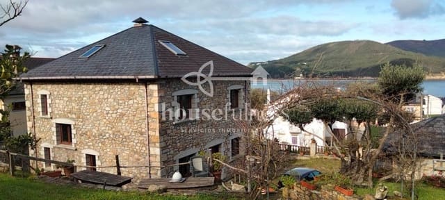 4 soverom Villa til salgs i O Vicedo med garasje - € 348 000 (Ref: 9264046)