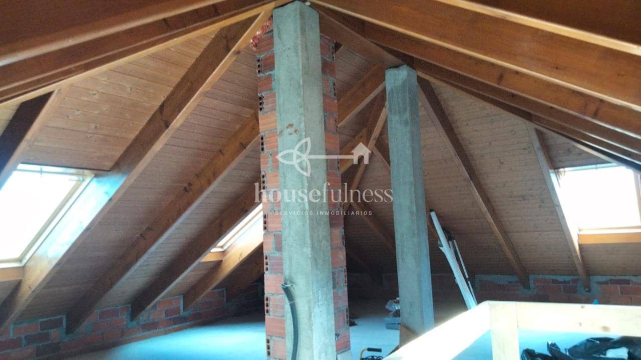 4 soveværelse Villa til salg i O Vicedo med garage - € 348.000 (Ref: 9264046)