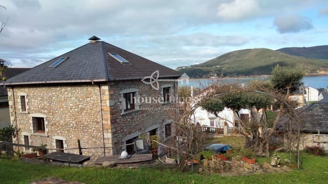 4 soverom Villa til salgs i O Vicedo med garasje - € 348 000 (Ref: 9264046)