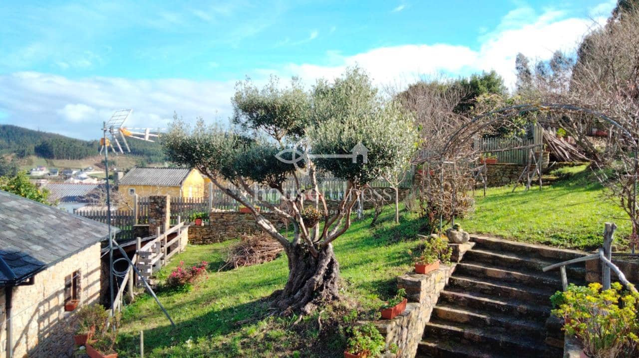 4 soveværelse Villa til salg i O Vicedo med garage - € 348.000 (Ref: 9264046)