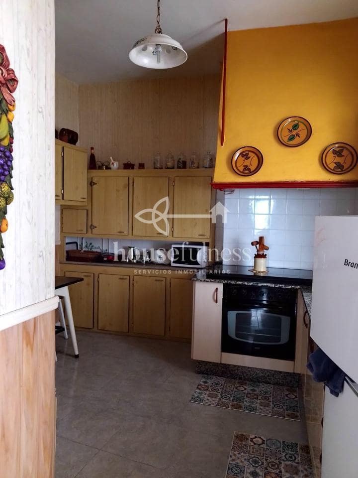 10 makuuhuone Maalaistalo myytävänä paikassa Ferrol mukana 
autotalli - 159 000 € (Ref: 9269203)