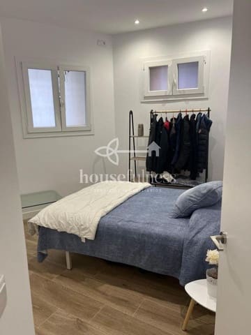 3 bedroom Flat for sale in Ferrol - € 120,000 (Ref: 9272117)