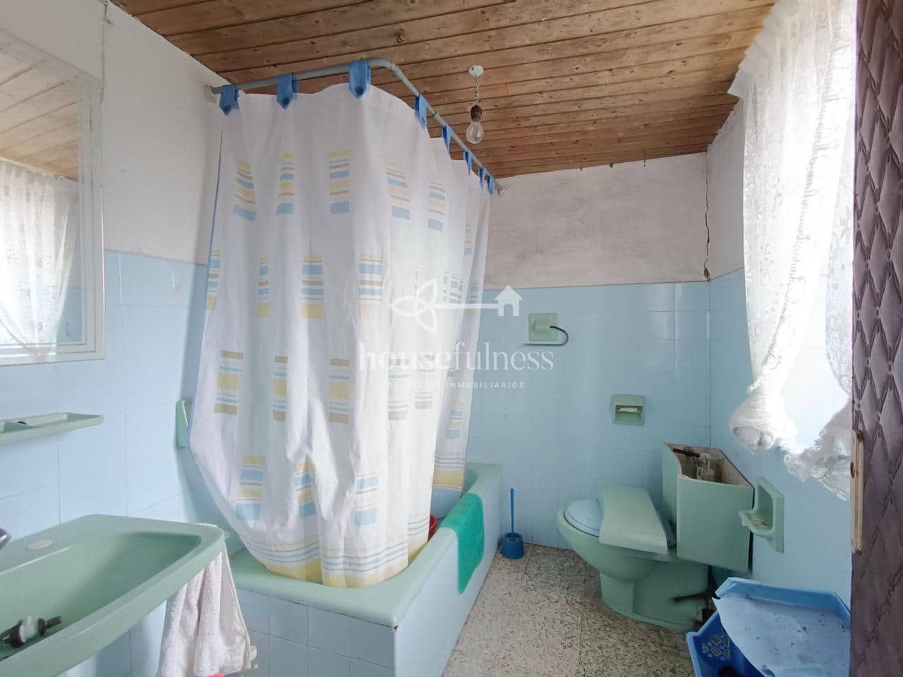 8 makuuhuone Maalaistalo myytävänä paikassa Friol mukana 
autotalli - 129 000 € (Ref: 9276063)