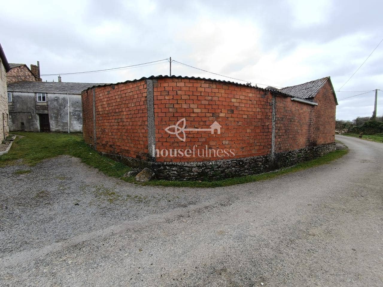 8 makuuhuone Maalaistalo myytävänä paikassa Friol mukana 
autotalli - 129 000 € (Ref: 9276063)