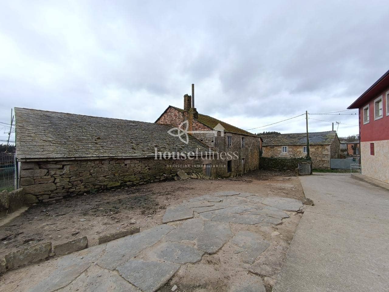 8 makuuhuone Maalaistalo myytävänä paikassa Friol mukana 
autotalli - 129 000 € (Ref: 9276063)